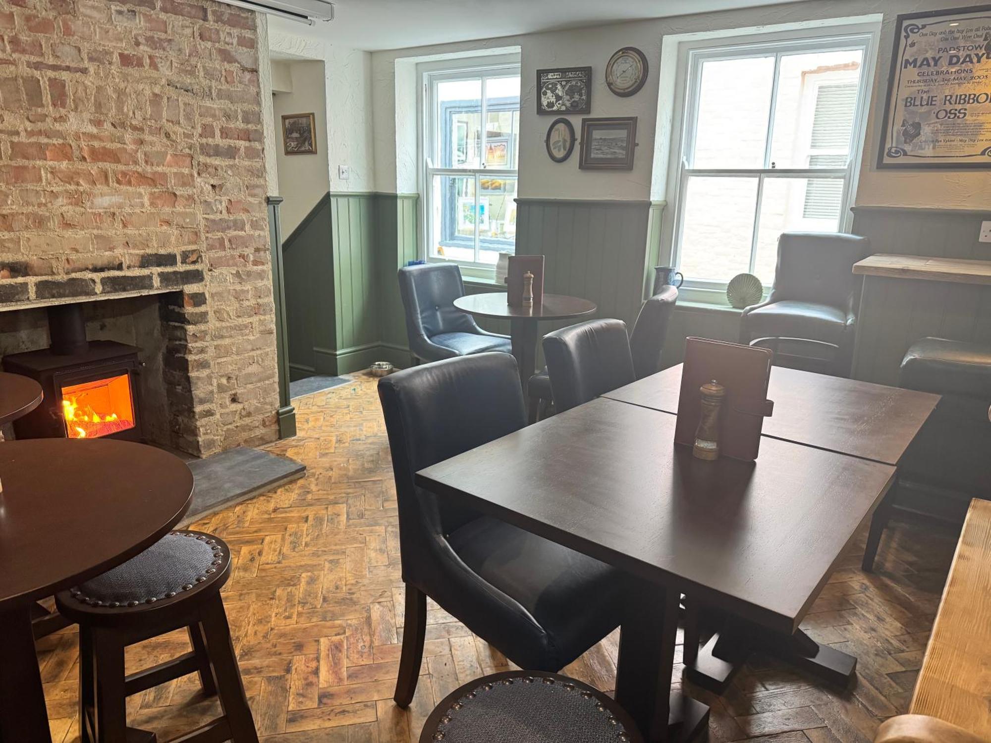 The London Inn Padstow Bagian luar foto