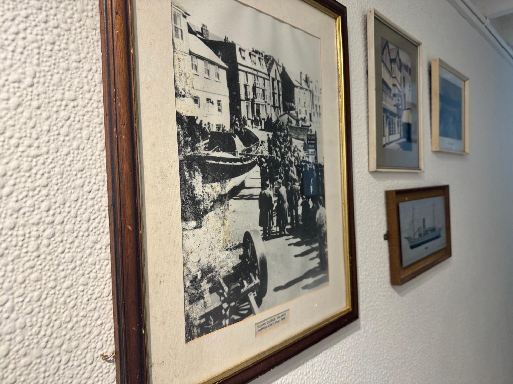 The London Inn Padstow Bagian luar foto