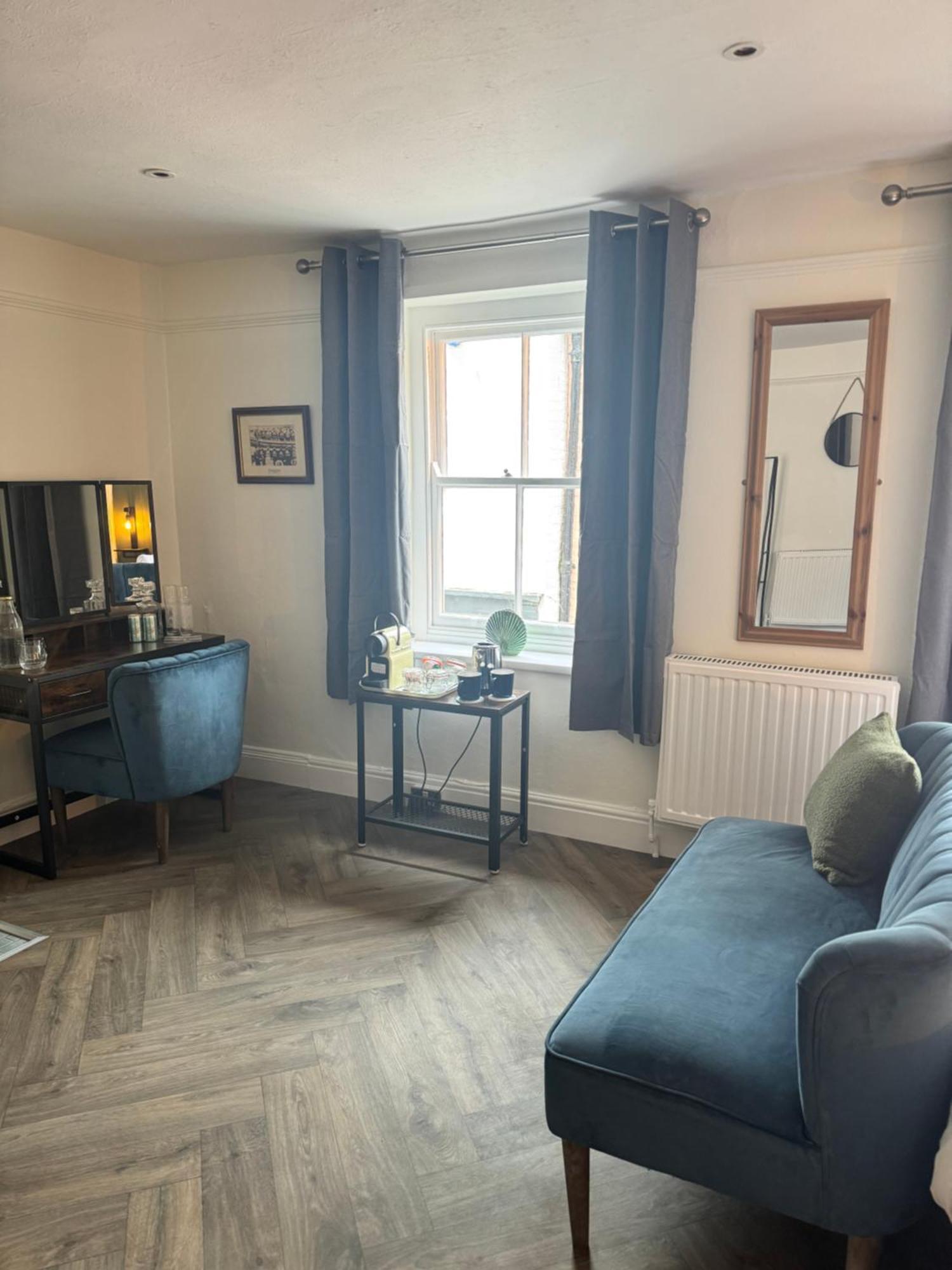 The London Inn Padstow Bagian luar foto