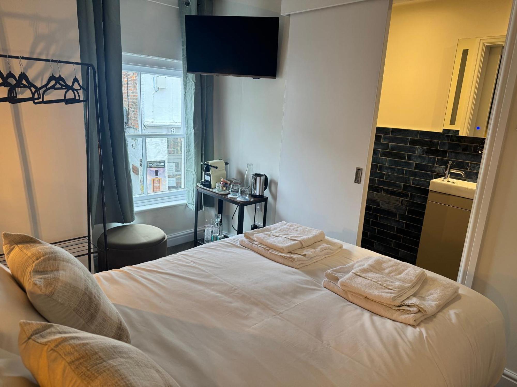 The London Inn Padstow Bagian luar foto