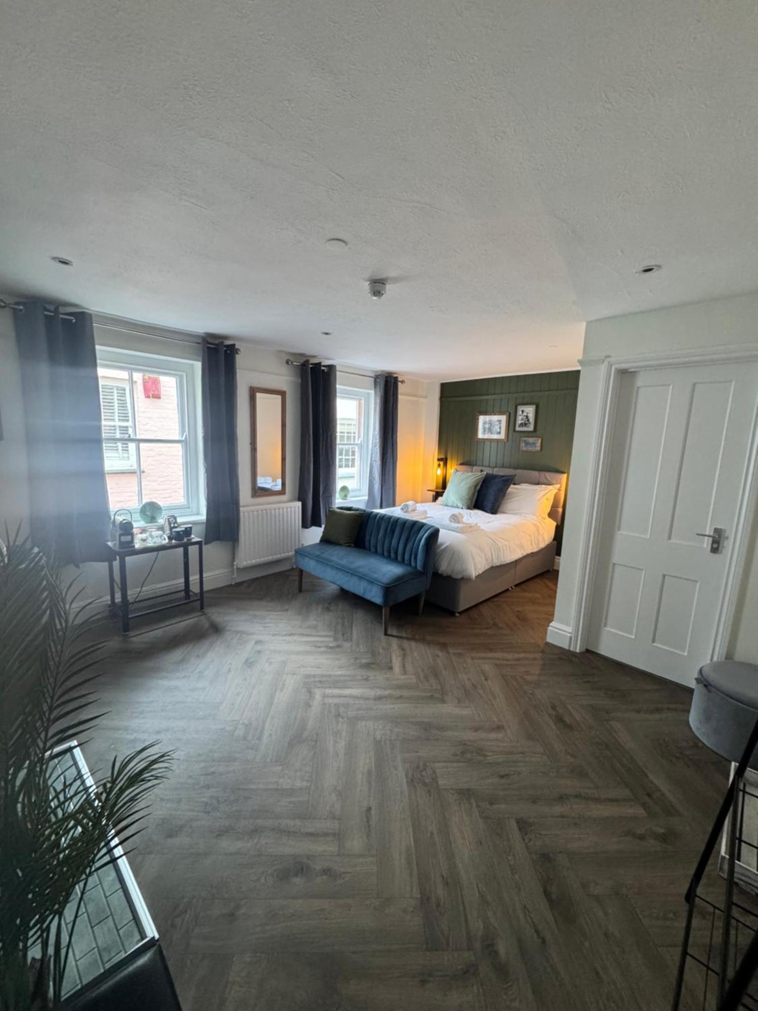 The London Inn Padstow Bagian luar foto