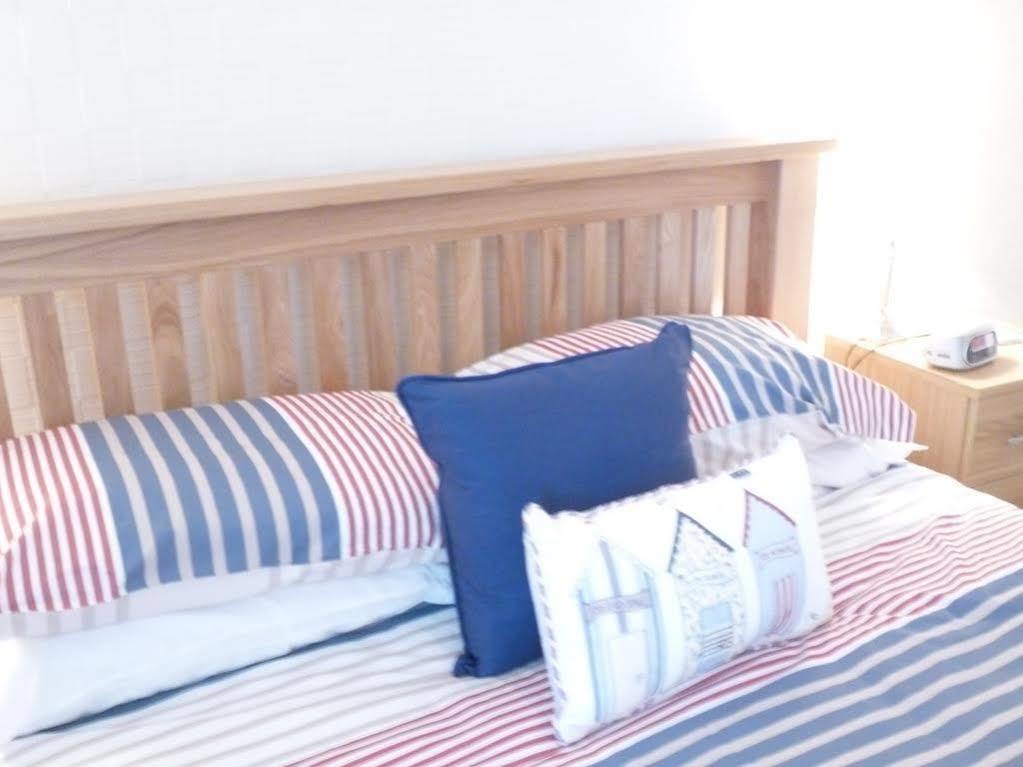 The London Inn Padstow Bagian luar foto