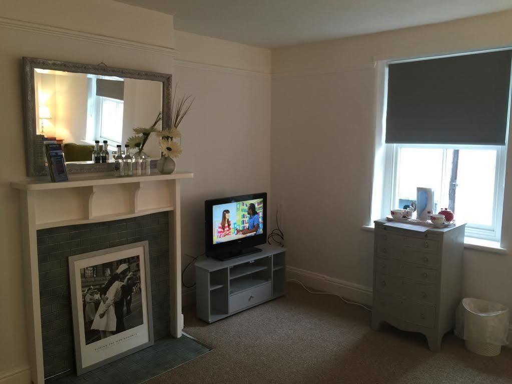 The London Inn Padstow Bagian luar foto