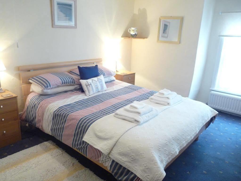 The London Inn Padstow Bagian luar foto